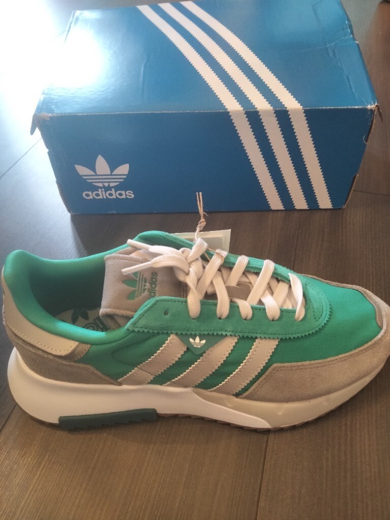 retro trainers size 9